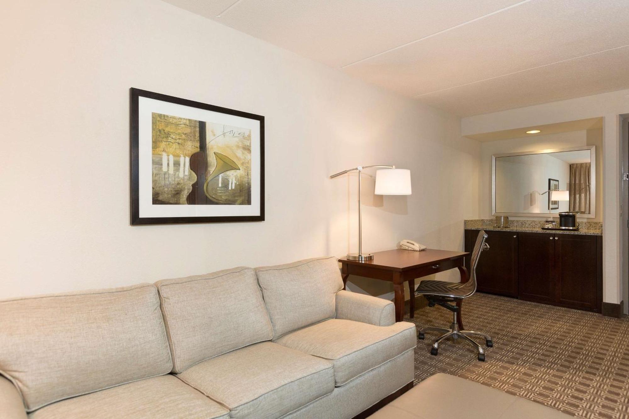 Doubletree Suites By Hilton Nashville Airport Exterior foto