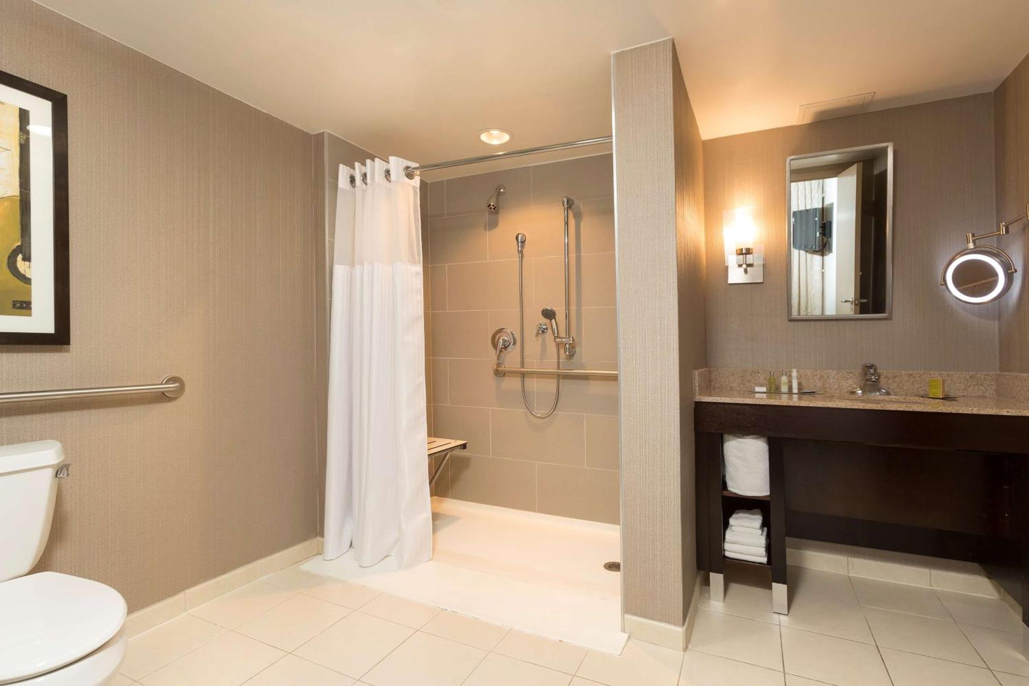 Doubletree Suites By Hilton Nashville Airport Exterior foto