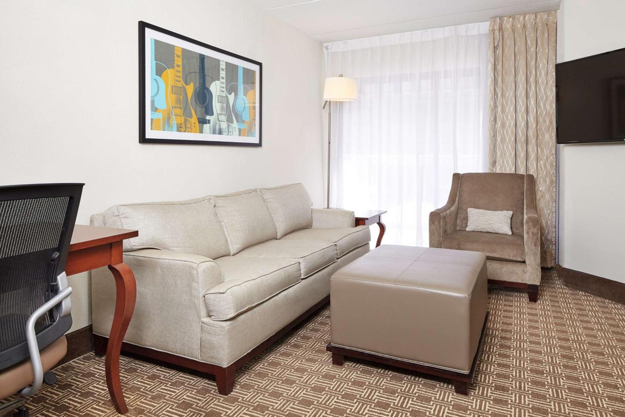 Doubletree Suites By Hilton Nashville Airport Exterior foto